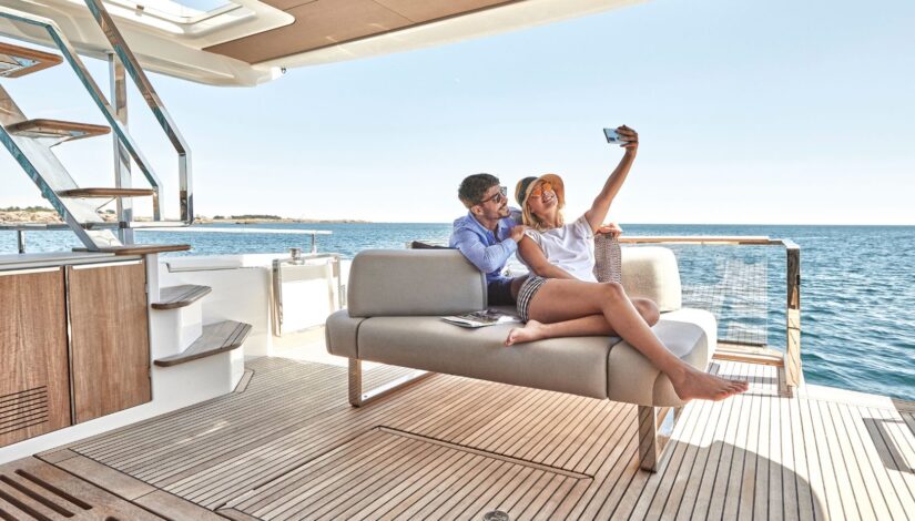 A Woman's Guide To The Sailing Lifestyle De Debra Picchi