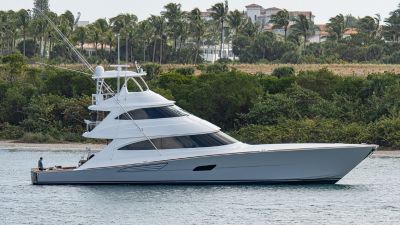 New 90 Convertible Yacht